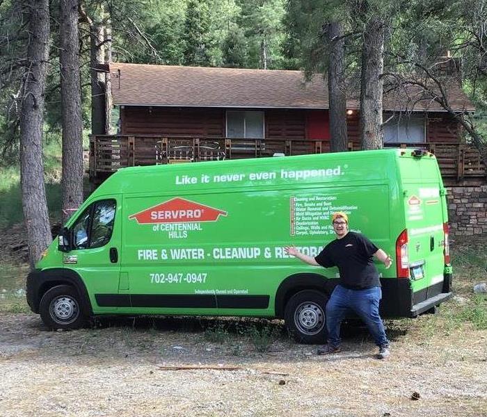 SERVPRO of Centennial Hills employee with van